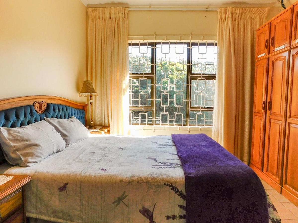 Mama Mia Cottages Oslo Beach Port Shepstone Exterior photo